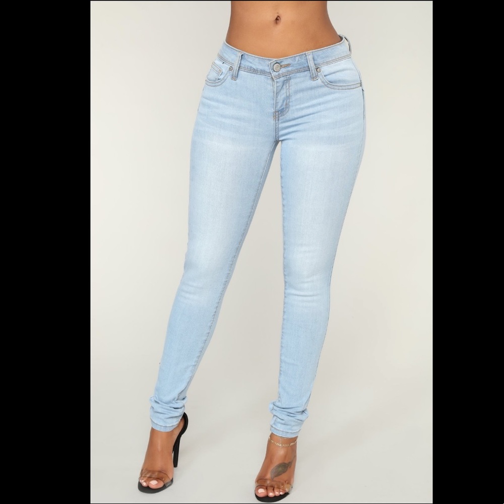 Fashion Nova Woman’s Jeans Light Blue Butt Lifting